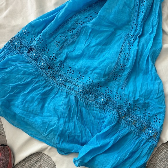 Never worn beach cover up - Picture 3 of 6